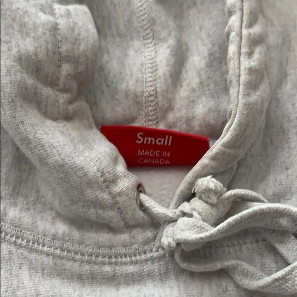Supreme hoodie - Picture 2 of 4